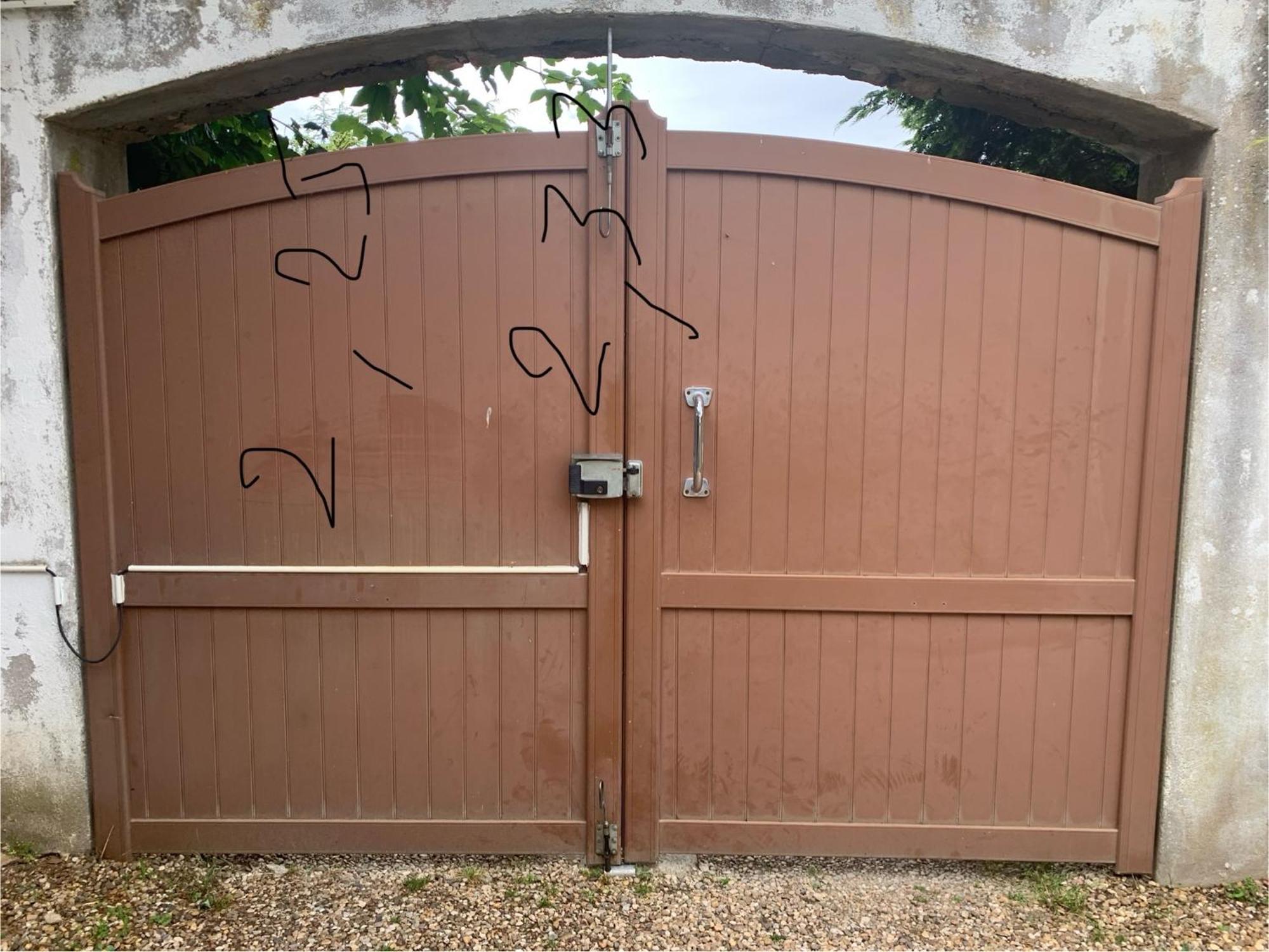 Maison Marylene Possibilite De Louer 2 Chambres Et Un Lit 1Place Supplementaire Ici C'Est Calme Et Simple Entretien Et Petit Dejeuner A Regler Sur Place Vous Gagnez 16 Pour-Cent Givry  Bagian luar foto